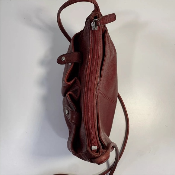 Fossil Red Morgan Pebbled Leather Zip Up Crossbody Shoulder Bag Purse Pockets - Picture 5 of 12